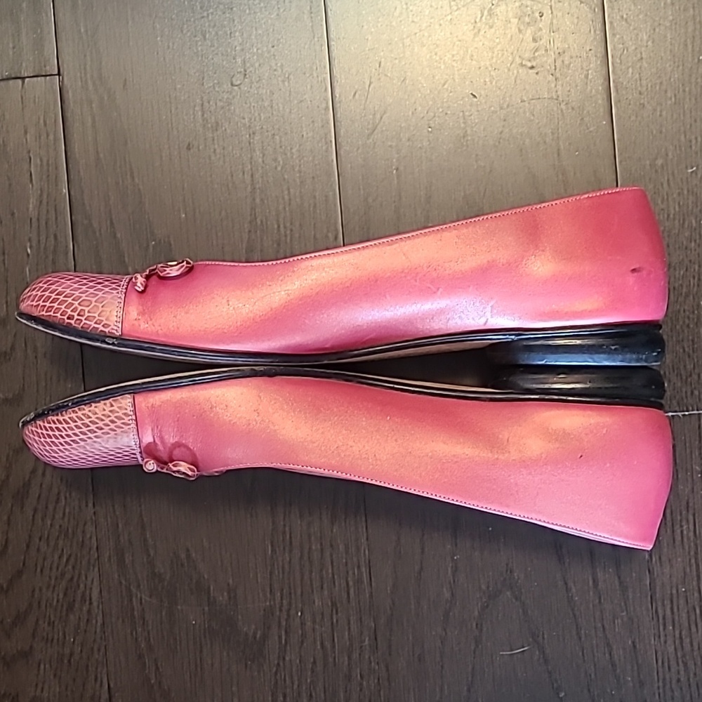 EUC Salvatore Ferragamo flats - Picture 7 of 12